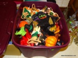 (FM) ANNALEE DOLLS; TUB LOT OF A LARGE NUMBER OF HALLOWEEN AND THANKSGIVING ANNALEE FELTS CLOTH