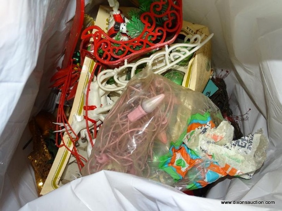 (LR) BAG LOT; INCLUDES ASSORTED VINTAGE CHRISTMAS DECOR, STRINGS OF VINTAGE CHRISTMAS LIGHTS, ETC.