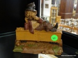 TOM CLARK GNOME FIGURINE; 