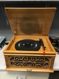 CROSLEY RECORD PLAYER - TURNS ON - UNTESTED OTHERWISE