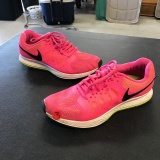 NIKE SHOES - PRE-OWNED WOMENS
