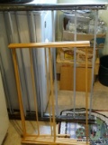(LAUNDRY) 2 DRY RACKS ; 1 WOODEN AND 1 METAL DRYING RACK