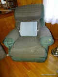 (FRM) RECLINER ; LAZY BOY GREEN UPHOLSTERED RECLINER (INCLUDES RECLINER COVER ) VERY GOOD CONDITION