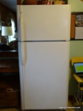 (KIT) REFRIGERATOR : KENMORE REFRIGERATOR -MODEL NUMBER 253.63872300- 30 IN X 32 IN X 66 IN