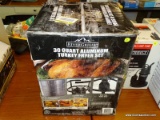 RIVER GRILLE 30 QT ALUMINUM TURKEY FRYER SET; IS IN THE ORIGINAL BOX. GOOD FOR FRIED TURKEY, SEAFOOD