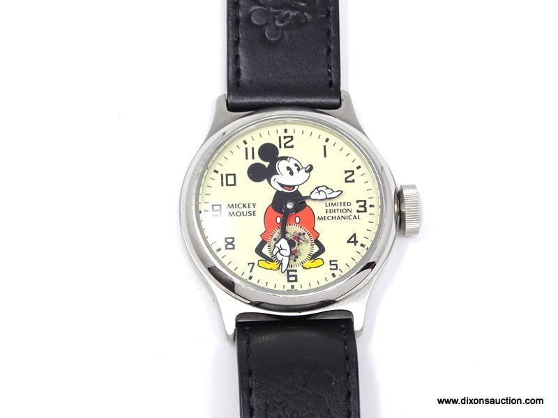 Disney Mickey Mouse Shareholders Limited Edition Mechanical Wrist Watch VINTAGE, LIMITED EDITION DISNEY SHAREHOLDERS 2007 | Proxibid main image 2
