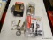 (TABLE) LOT OF DOOR KNOBS