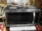 (TABLE) WHIRLPOOL MICROWAVE