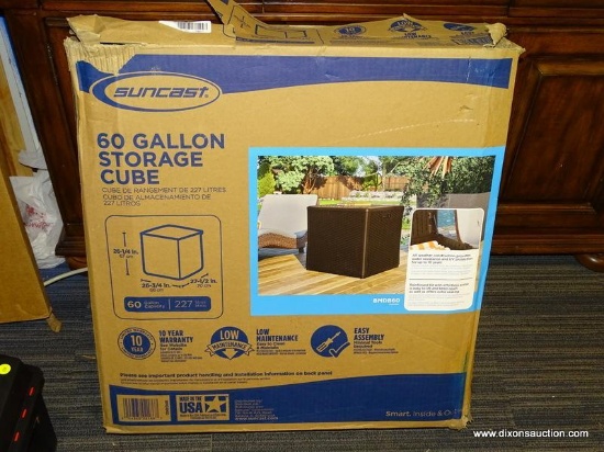 (CORNER) SUNCAST STORAGE CUBE