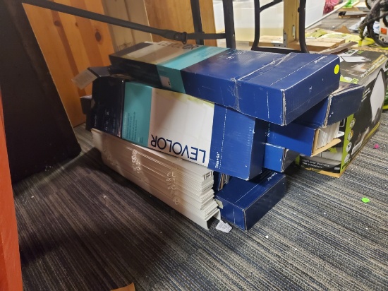 (TABLE) LOT OF BLINDS