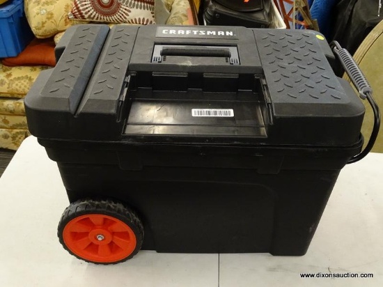 (TABLE) CRAFTSMAN ROLLING STORAGE CHEST