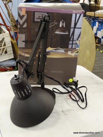 (TABLE) ALLEN & ROTH TABLE LAMP