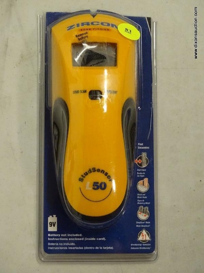 (TABLE) STUD FINDER