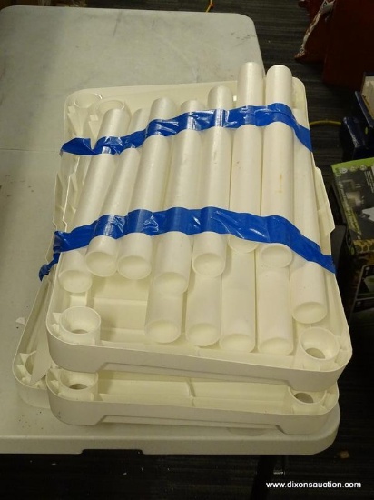 (TABLE) WHITE SHELVING UNIT