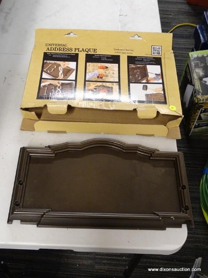 (TABLE) UNIVERSAL ADDRESS PLAQUE