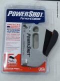 (TABLE) POWERSHOT STAPLE & NAIL GUN