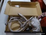 (SHELVES) DELTA KITCHEN FAUCET
