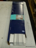 (SHELVES) BLIND LOT