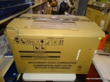 (TABLE) MICROWAVE HOOD COMBINATION