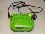 GREENWORKS BATTERY CHARGER