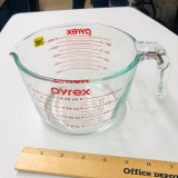 1 QT PYREX MIXING CUP