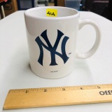 NY YANKEES COFFEE MUG