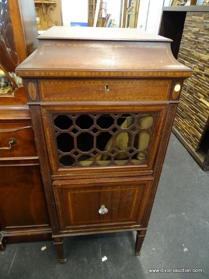 EDISON MAHOGANY MUSIC CABINET WITH A LIFT TOP, CENTER STORAGE AREA, AND A LOWER DRAWER THAT OPENS TO