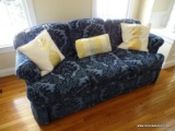 (FAM) BLUE PAISLEY PATTERN UPHOLSTERED 3 CUSHION SOFA BY HARDEN WITH 2 GOLD PINEAPPLE ACCENT PILLOWS