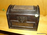 (FURN) SMALL BOMBAY STYLE CHEST WITH 2 HANDLES (1 ON EITHER SIDE) AND CONTENTS TO INCLUDE HOLIDAY