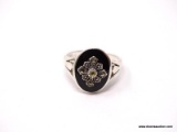 VINTAGE .925 STERLING SILVER, BLACK ONYX & MARCASITE RING. THE RING SIZE IS APPROX. 9. WEIGHS