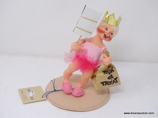 ANNALEE 7" BALLERINA KID WITH GOLD CROWN. CODE #305293. VALUED AT $59.95 ON SUECOFFEE.COM. ITEM IS