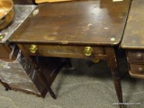 VINTAGE MAHOGANY SINGLE DRAWER DESK WITH ROUND BRASS PULLS. MEASURES 29.5 IN X 19 IN X 29 IN. ITEM