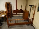 MAHOGANY KING SIZE 4 POSTER BED WITH BROKEN ARCH PEDIMENT TOP AND CENTER FINIAL & METAL RAILS.