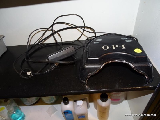 OPI LED NAIL LIGHT. MODEL GC900. COMES WITH POWER CORD.