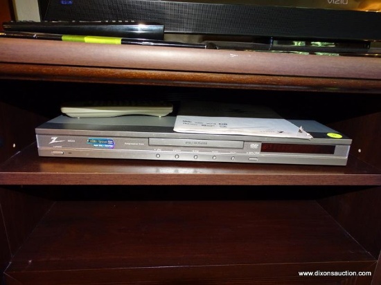 (DWN LR) ZENITH DVB312 DVD PLAYER WITH MANUAL AND REMOTE. IS IN WORKING CONDITION. ITEM IS SOLD AS