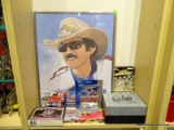 LOT OF ASSORTED NASCAR RELATED ITEMS TO INCLUDE AN UNFRAMED RICHARD PETTY POSTER, A SET OF MAXX RACE