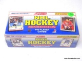SCORE 1990 COLLECTOR SET NHL HOCKEY PREMIER EDITION 445 PLAYERS CARDS, IN THE ORIGINAL PACKAGING.