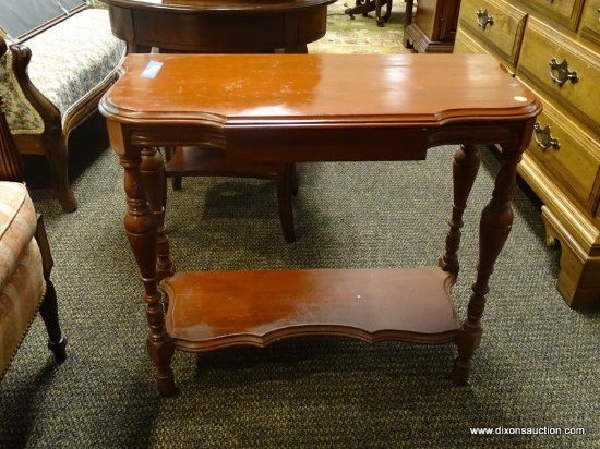 (R1) CHERRY FINISH 2 TIER HALL/SOFA TABLE WITH TURNED LEGS. MEASURES 28 IN X 13 IN X 25.5 IN. ITEM