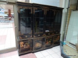 CHINOISERIE JAPAN BLACK LACQUER LIGHTED CHINA CABINET BREAKFRONT WITH 4 UPPER DOORS THAT OPEN TO