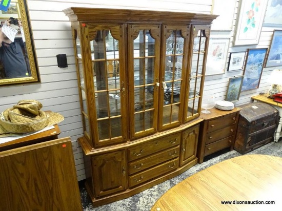 (R1) JAMESTOWN STERLING FURNITURE CO. SOLID OAK 2 PIECE CHINA CABINET WITH 3 INTERIOR GLASS SHELVES