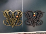 (R1) 2 PIECE VIRGINIA METALCRAFTERS LOT TO INCLUDE A CW10-10 QUEEN ANNE CYPHER CAST IRON TRIVET AND