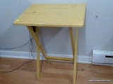 (APARTMENT) MAPLE FOLDING TV TRAY- 19 IN X 14 IN X 26 IN. ITEM IS SOLD AS IS WHERE IS WITH NO