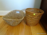 (UPBED 2) 2 BASKET LOT TO INCLUDE A DOUBLE HANDLE WICKER BASKET AND A WOVEN WASTEBASKET. ITEM IS