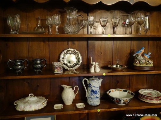 (DR) SHELF LOT- LOT INCLUDES- SILVERPLATE CREAM AND SUGAR AND 2 SILVER PLATED SMALL BOWLS, ROYAL