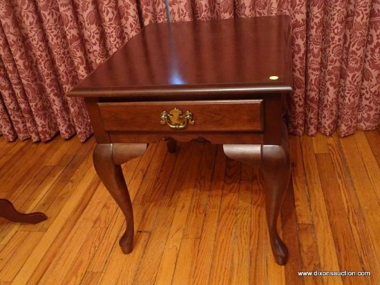 (LR) CHERRY QUEEN ANNE ONE DRAWER END TABLE- DRAWER IS DOVETAILED WITH OAK SECONDARY- EXCELLENT