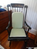 (UPBD2) STENCILED BOSTON STYLE ROCKER- 24 IN X 27 IN X 45 IN, ITEM IS SOLD AS IS WHERE IS WITH NO