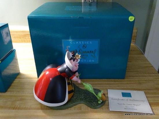 (UPKIT) WALT DISNEY CLASSICS COLLECTION FIGURINE OF QUEEN OF HEARTS TITLED "LET THE GAME BEGIN!"