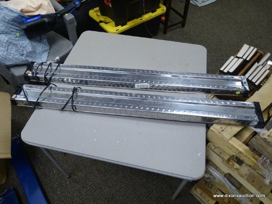 (R1) FLUORESCENT LIGHT FIXTURES WITH LIGHTS. MEASURES 1.5 X 5.5 X 48 IN. ITEM IS SOLD AS IS WHERE IS