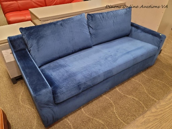 (R1) MODERN BLUE UPHOLSTERED SLEEPER SOFA WITH REMOVABLE BACK CUSHIONS. MEASURES 80 IN X 35 IN X 35