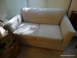 (SUNRM) SIMMONS IVORY UPHOLSTERED LOVE SEAT, VERY GOOD CONDITION, NO WEAR, HAS SMALL HARDLY